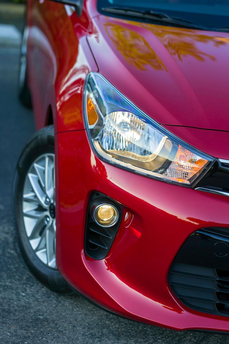 Детали экстерьера Kia Rio 5-Door (YB) 2017 года  (NA) (фото 8 из 55)